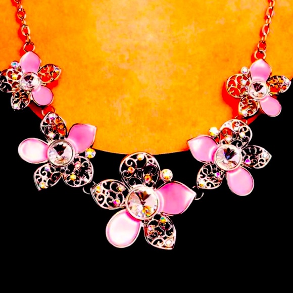 Paparazzi Jewelry - 💦🌸💦  “APRIL SHOWERS BRING FLOWERS” PINK NECKLACE WITH EARRINGS ~ PAPARAZZI❗️💦🌸💦